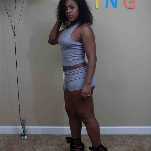 Short Set - Picture 6 of 8